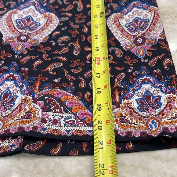 J Crew | No‎ 2 Pencil Skirt | Black/Purple/Pink Paisley Cotton | Size 4 - Picture 2 of 12